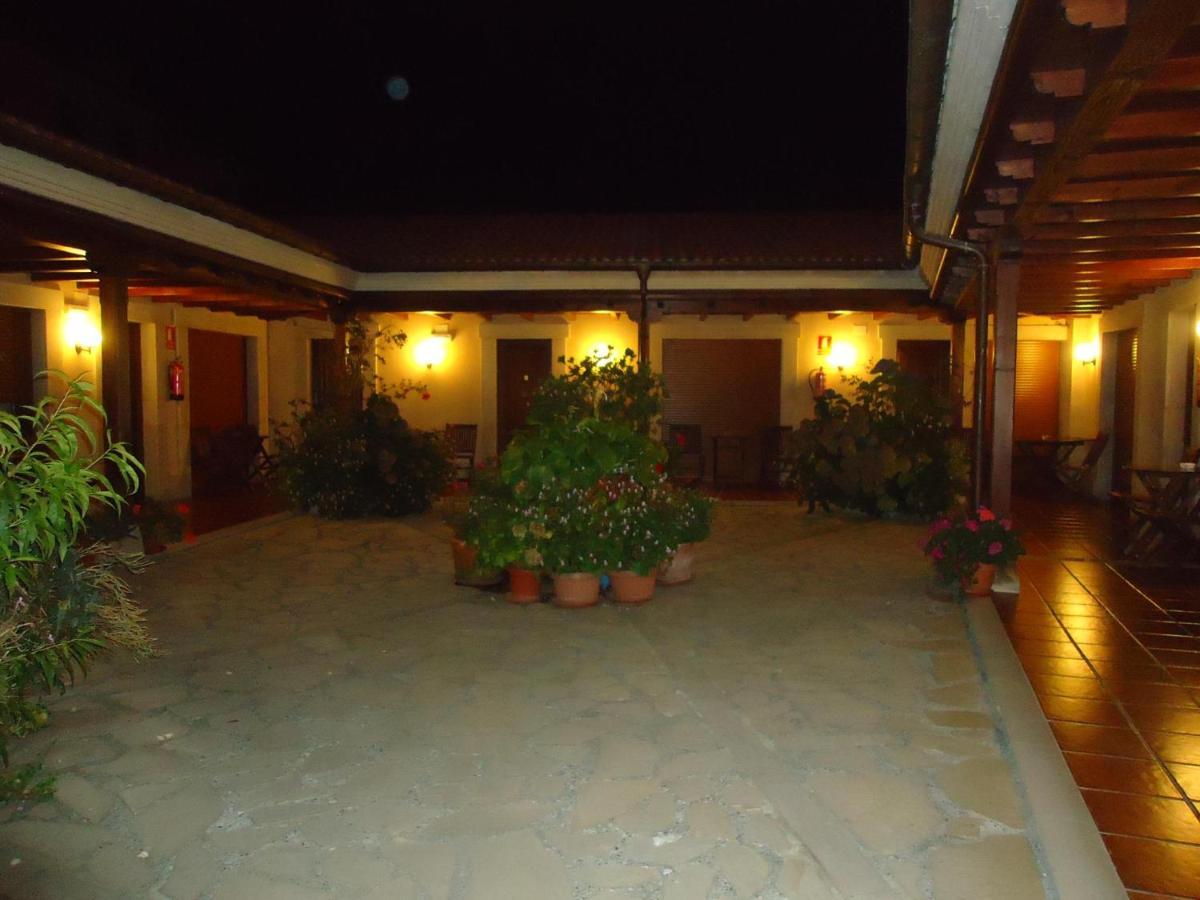 Hotel Arenas De Cabrales- Apartamentos Exterior foto